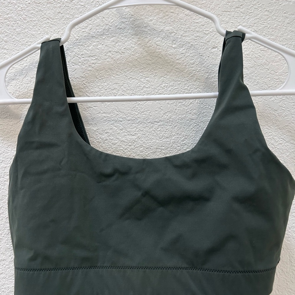 Everlane workout bra and legging set. Excellent condition